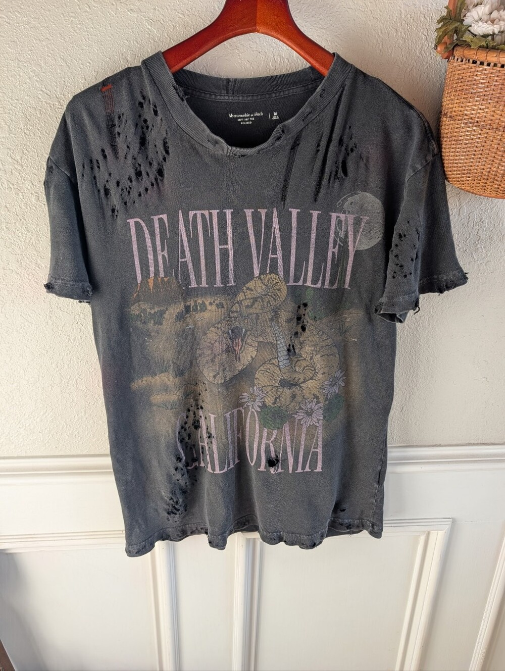 Death Valley Graphic Tee - Black Vintage-Style Men’s Shirt